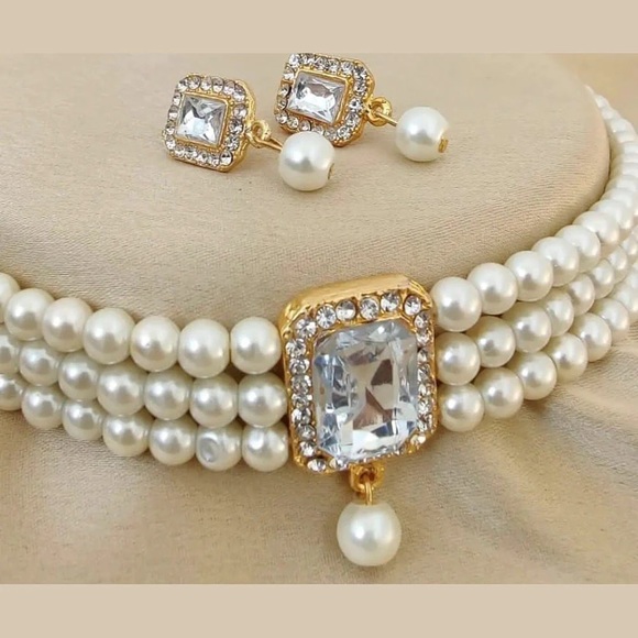 Austrian stone necklace set with earrings - Picture 1 of 1